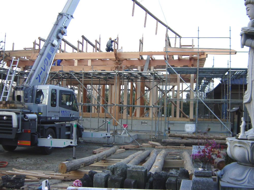 本堂基礎工事 平成16年9月～12月